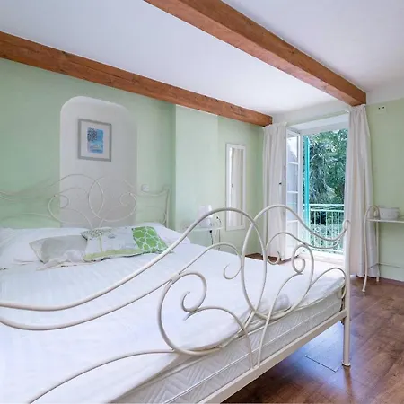 Дом отдыха Holiday House Rose